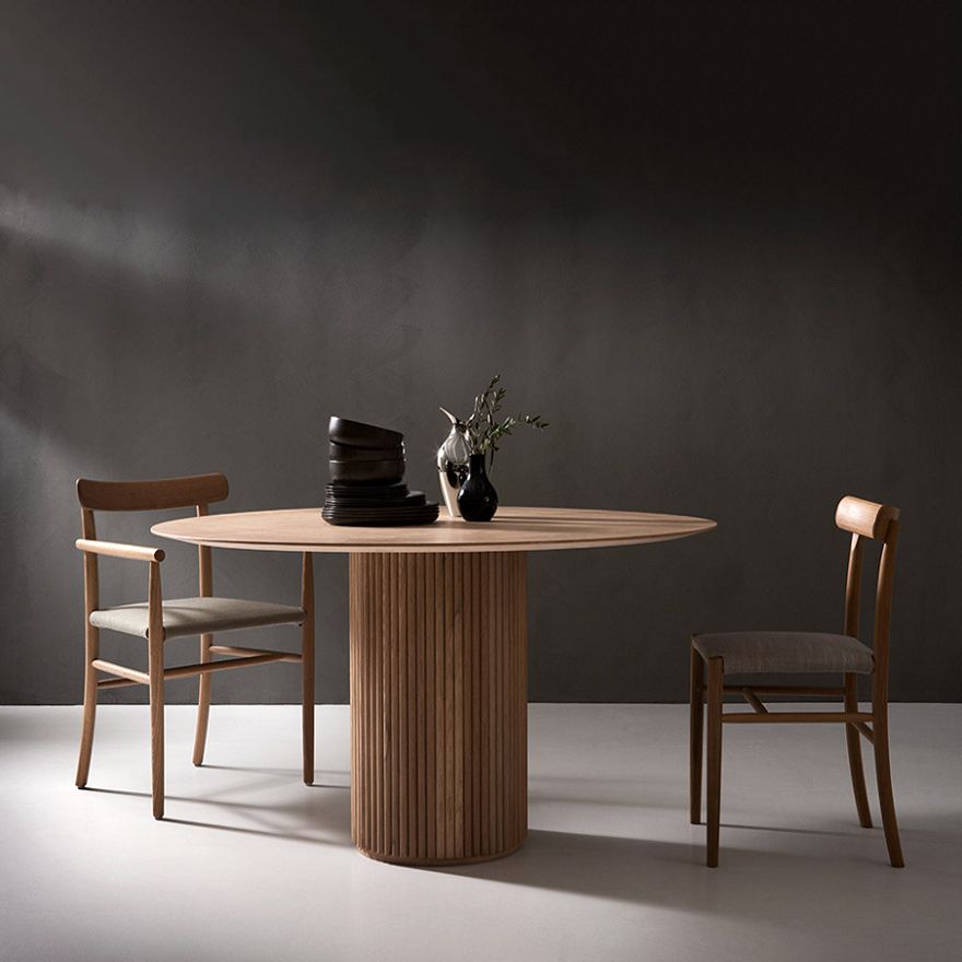 Round Dining Table Solid Wood Contemporary Style Dinette Table for Home Kitchen