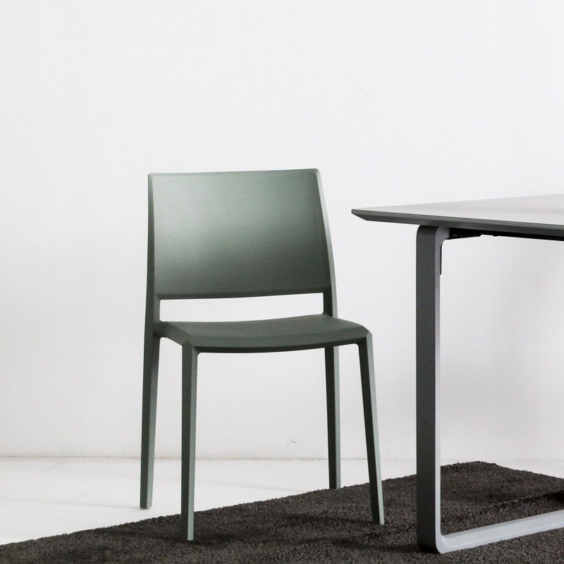Silla de comedor de plástico de estilo nórdico, silla lateral de comedor con respaldo abierto para restaurante