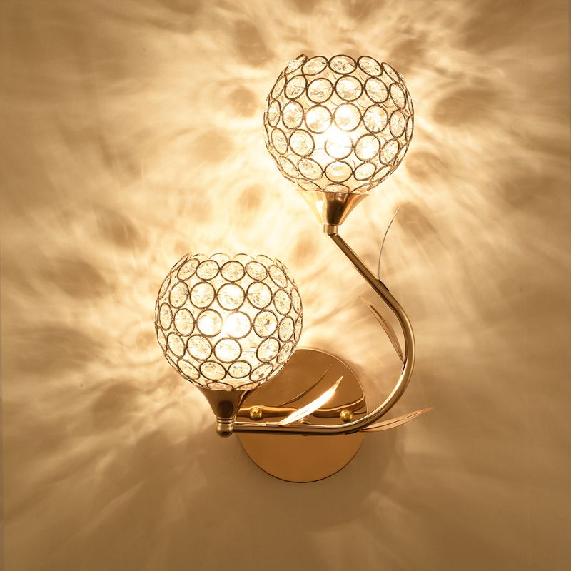 Lampada a monte a parete globale moderna lampada montata a parete a 2 luci con tonalità di cristallo chiaro