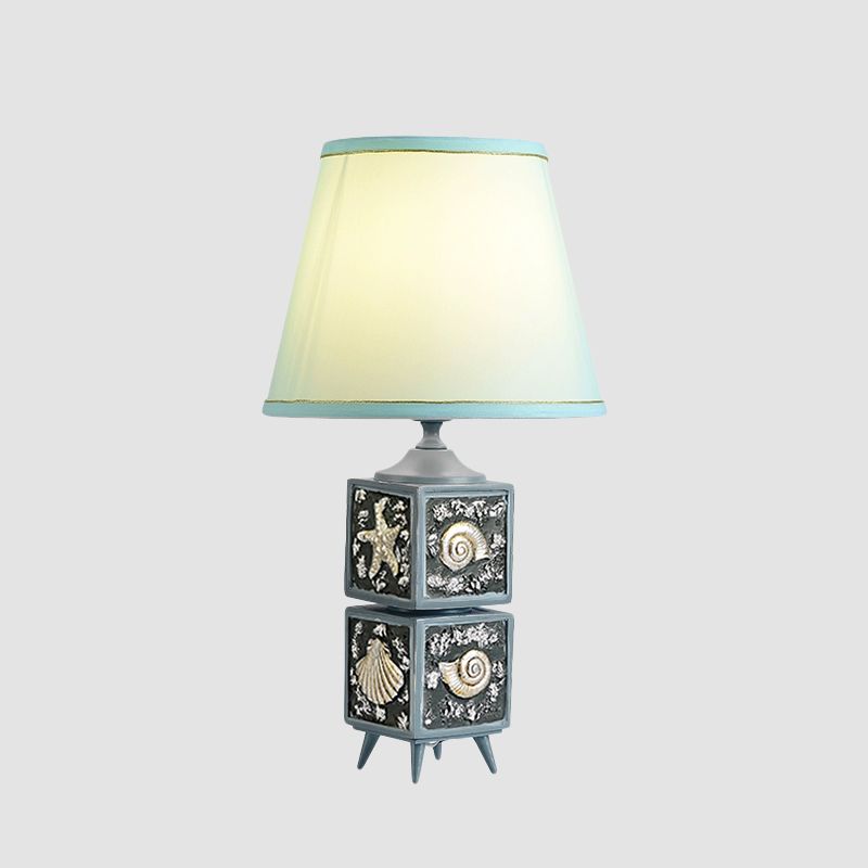 Lampada da comodino Conch Cubic per camera da letto Lampada da lavoro moderna in resina a 1 luce con paralume in azzurro/azzurro