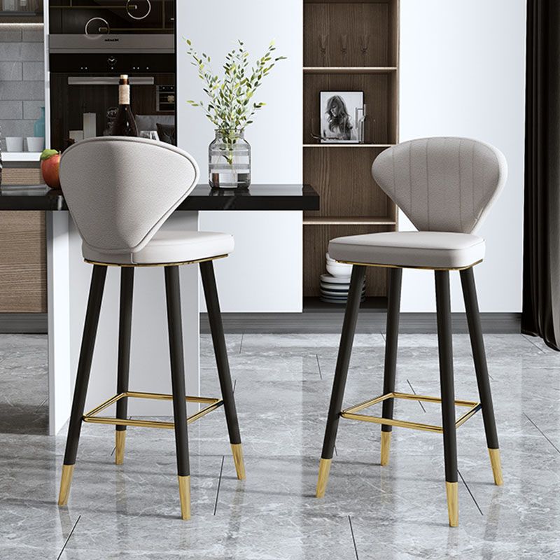 Scandinavian Home Footrest Stool Matte Finish Leather Barstool