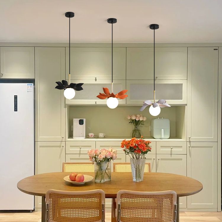 Forme unique suspendue Light Modern Style Metal 1 Light Prowing Lampe pour salle à manger