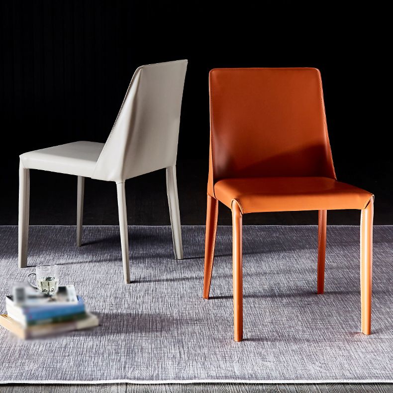 Chaise de maison en cuir de style design, finition mate, chaise d'appoint Parsons pour salle à manger