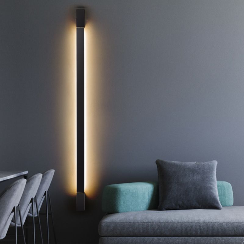 Metal Linear Shape Wall Light Modern 1 Light Wall Mounted Light in Black