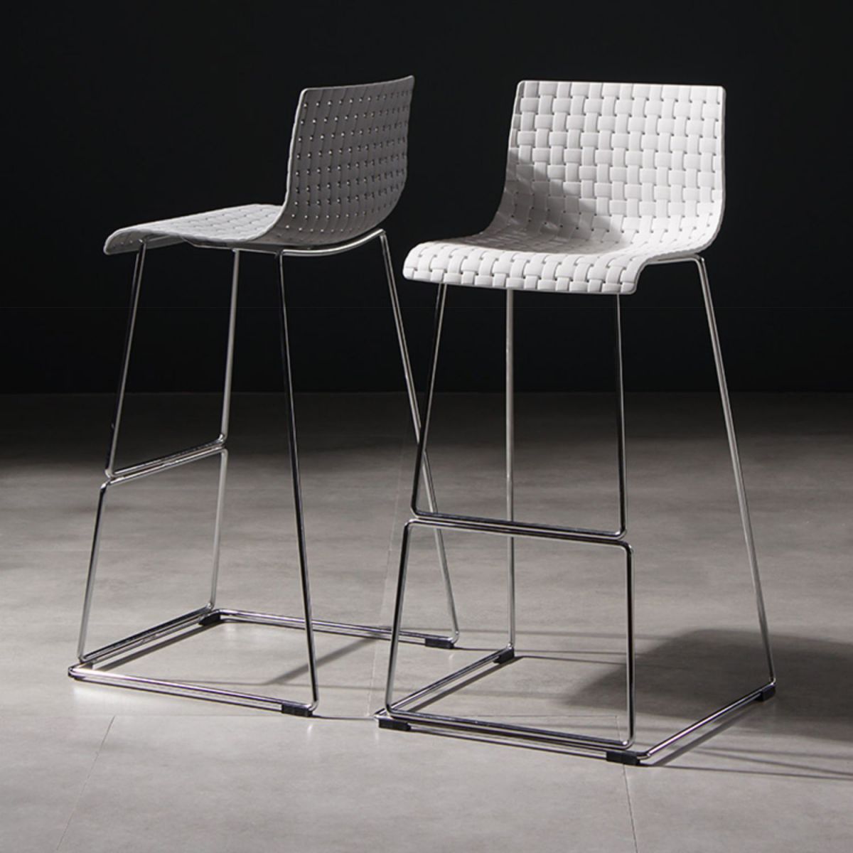 Modern Bar-stool Plastic Counter Bar Stool with Metal Legs for Kitchen