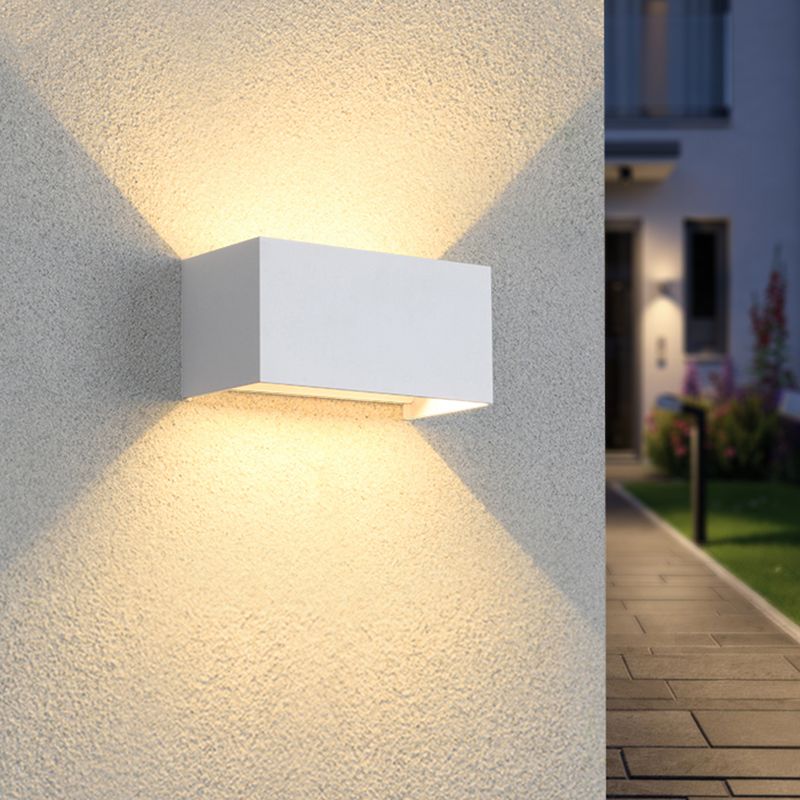 2 luces Ideas de iluminación de pared de metal de estilo de pared geométrico.