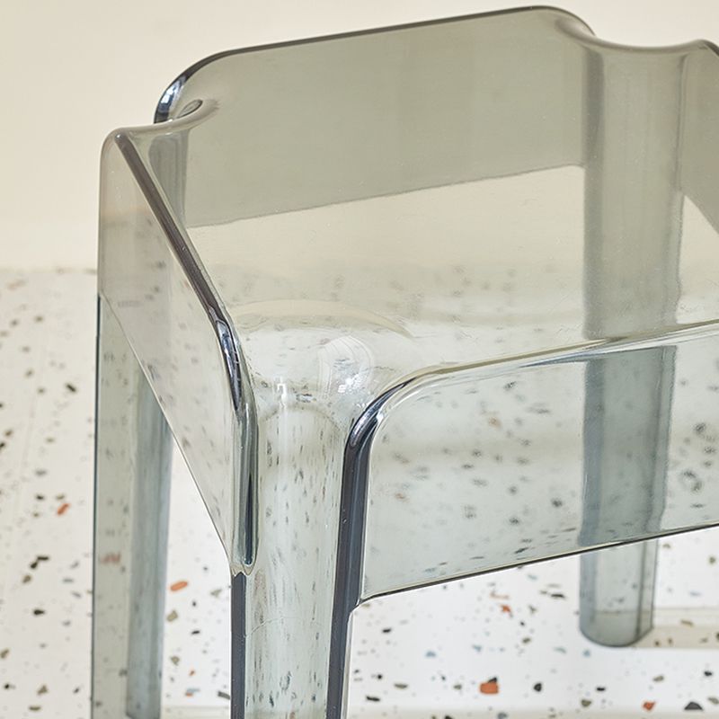 Moderner, armloser, rückenfreier Thekenhocker aus Kunststoff für den Milchteeladen, Barhocker mit Kunststoffsitz