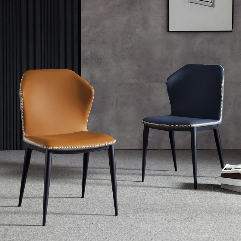 Chaise de salle à manger sans bras à oreilles de conception industrielle, chaise latérale de salle à manger en cuir