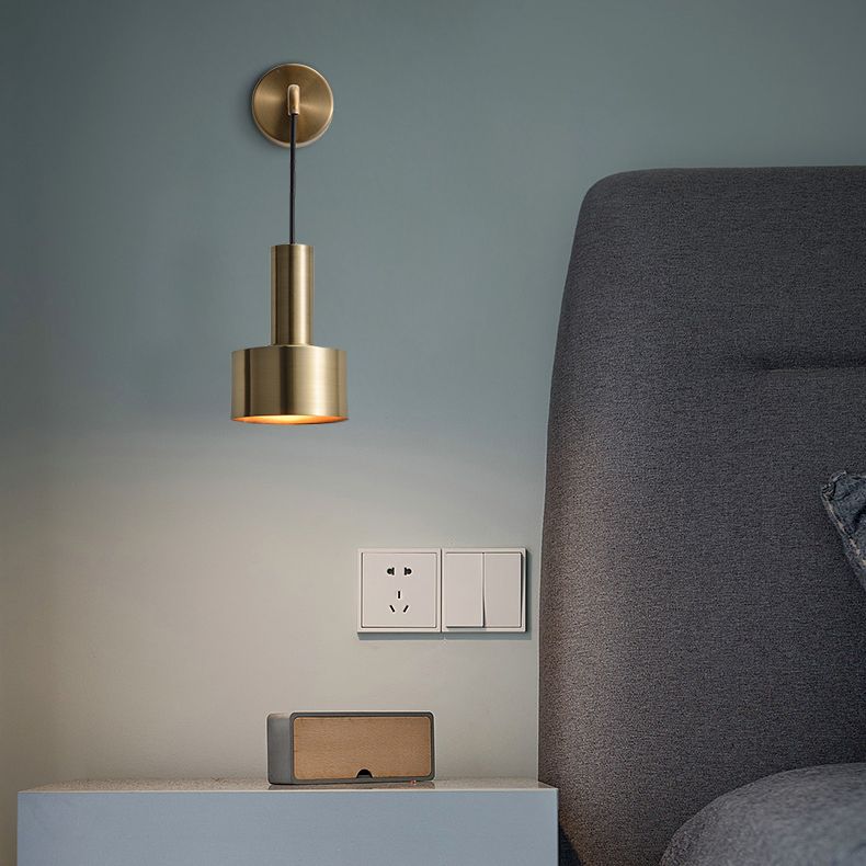 Lámpara montada en la pared de tambor lámpara de montaje de pared de metal posmoderna para sala de estar