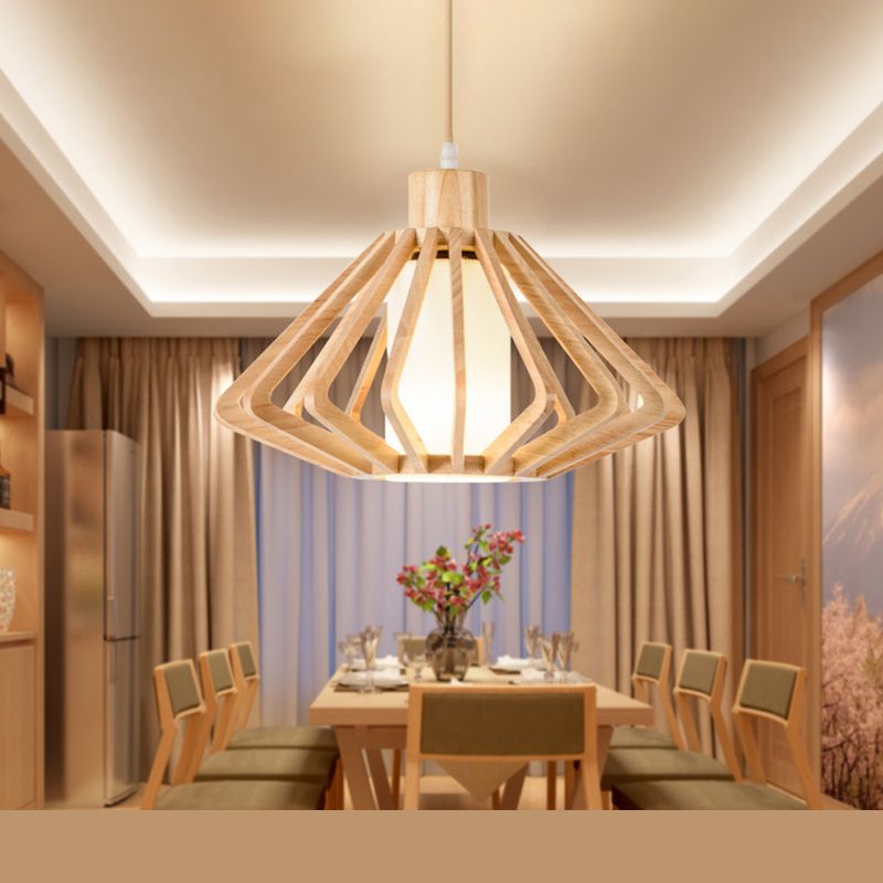 Moderne einfache hölzerne Kronleuchter Diamant Form 1 Leichte Gummiholz ​​-Holzlampenkörper für das Restaurant