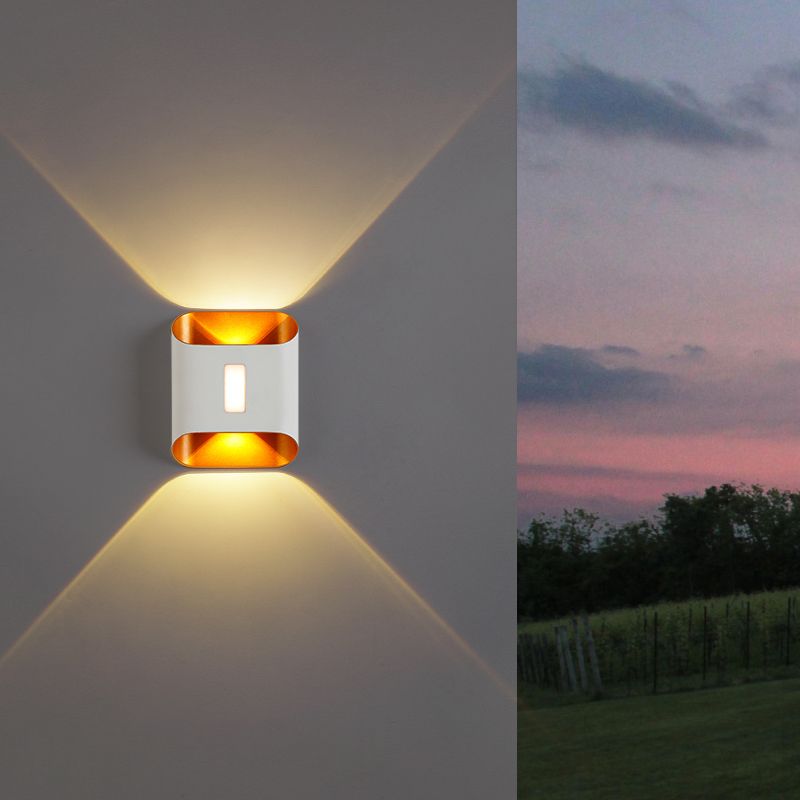 Metal Square Shape Wall Lights Modern Style 3 Light Wall Mount Fixture for Living Room