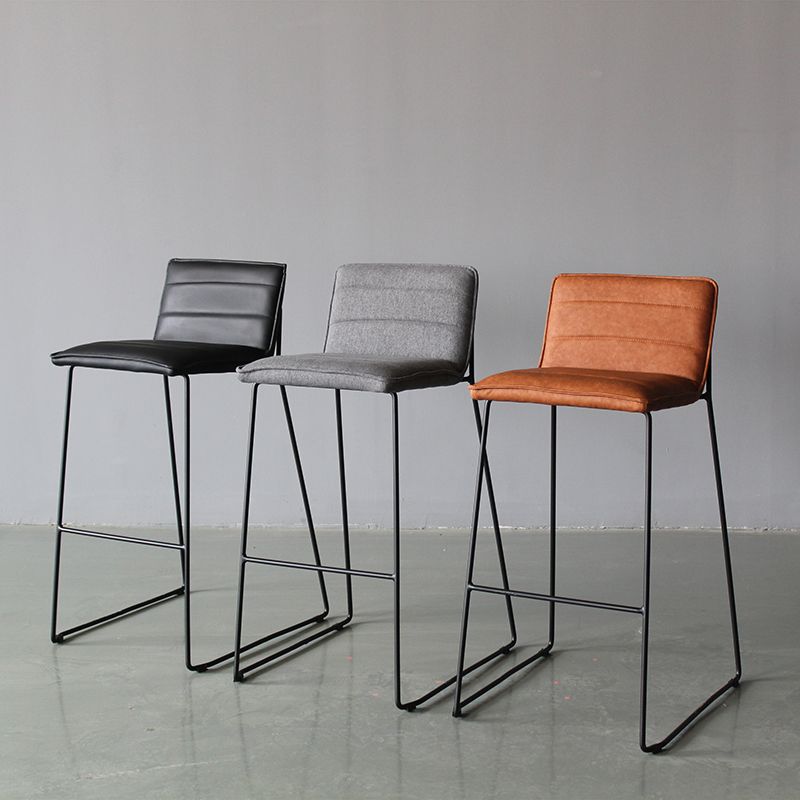 Modern Low Back Restaurant Stool Matte Finish Leather Barstool