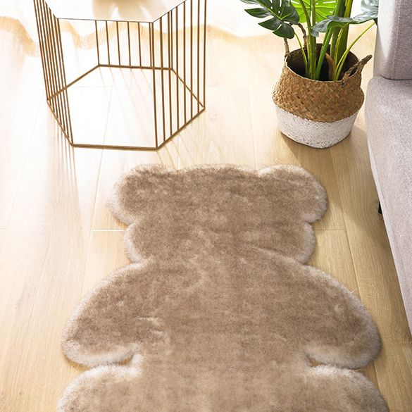 Lovely Bear shaped Rug Funky Solid Shag Carpet Polypropylene Washable Carpet for Home Decoration