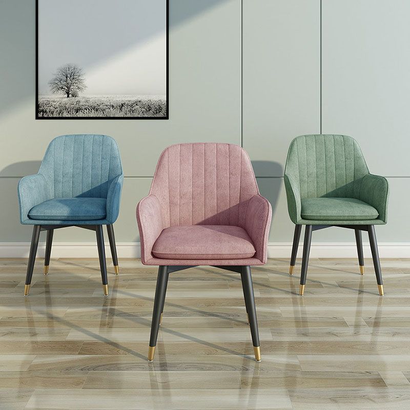 Sillas de comedor de tela escandinava para el hogar, silla lateral de comedor con respaldo sólido y brazo