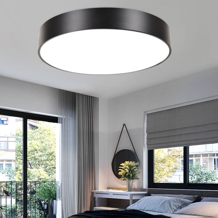 Lampes suspendues moderniste en métal avec des luminaires d'éclairage pendentif à LED à l'ombre acrylique