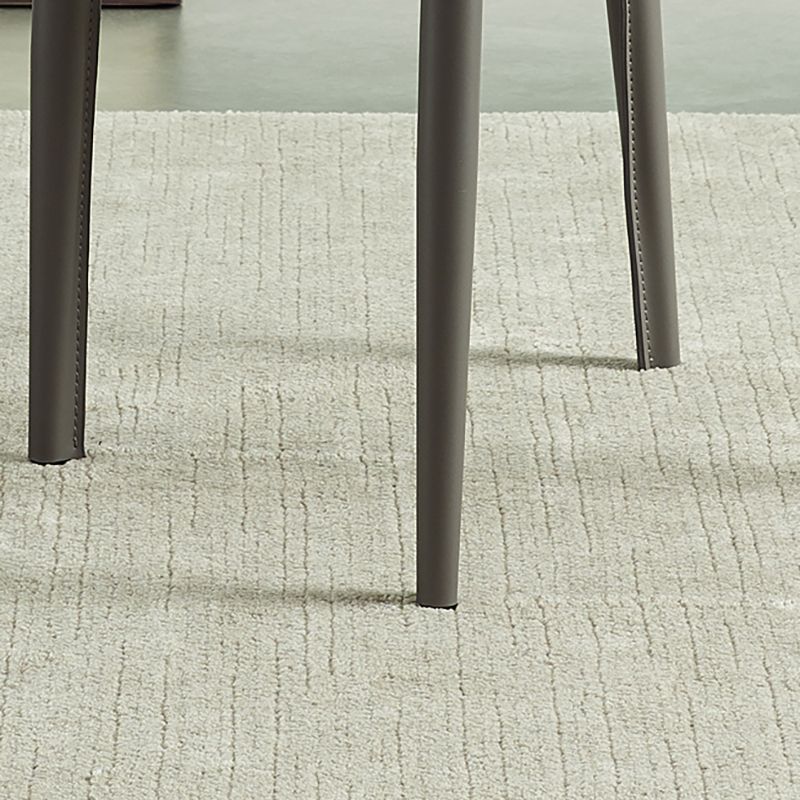 Silla sin brazos de comedor de metal contemporáneo, silla lateral de comedor de cuero para uso en restaurantes