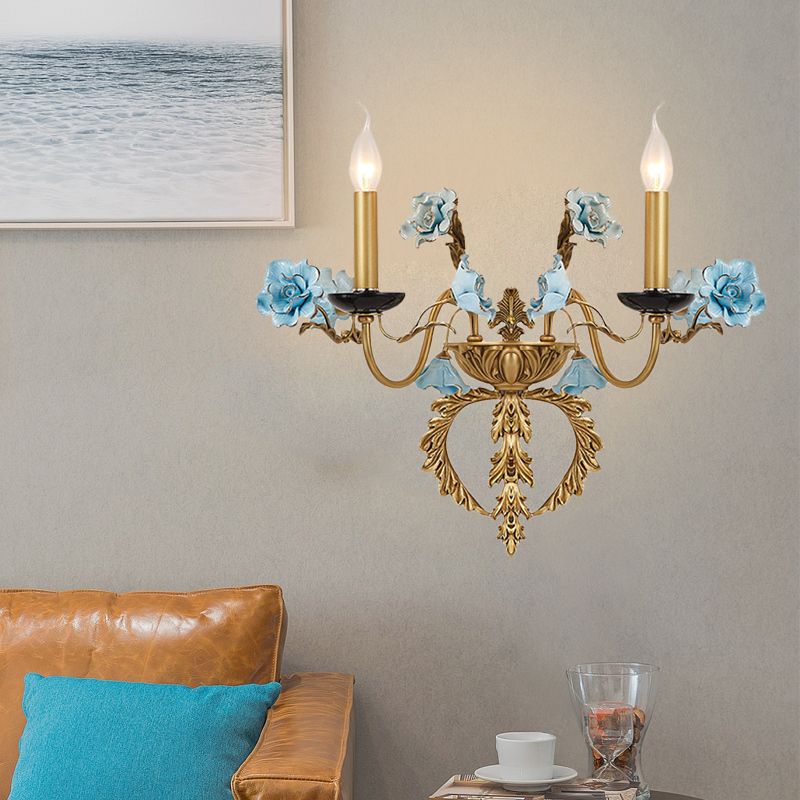 Blaue Wandleuchte mit gebogenem Arm, ländliches Metall, 2 Lichter, Wohnzimmerleuchte mit/ohne Schirm