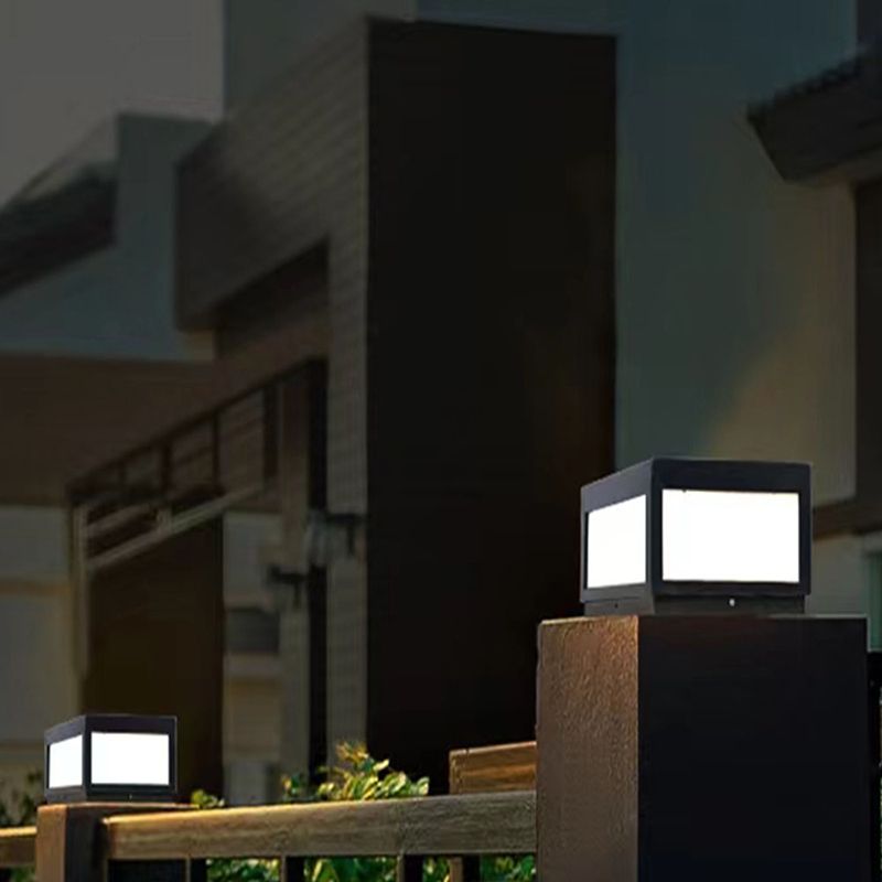 Rectangle Shape Metal Outdoor Light Modern Single Light Solar Pillar Lamp in Black