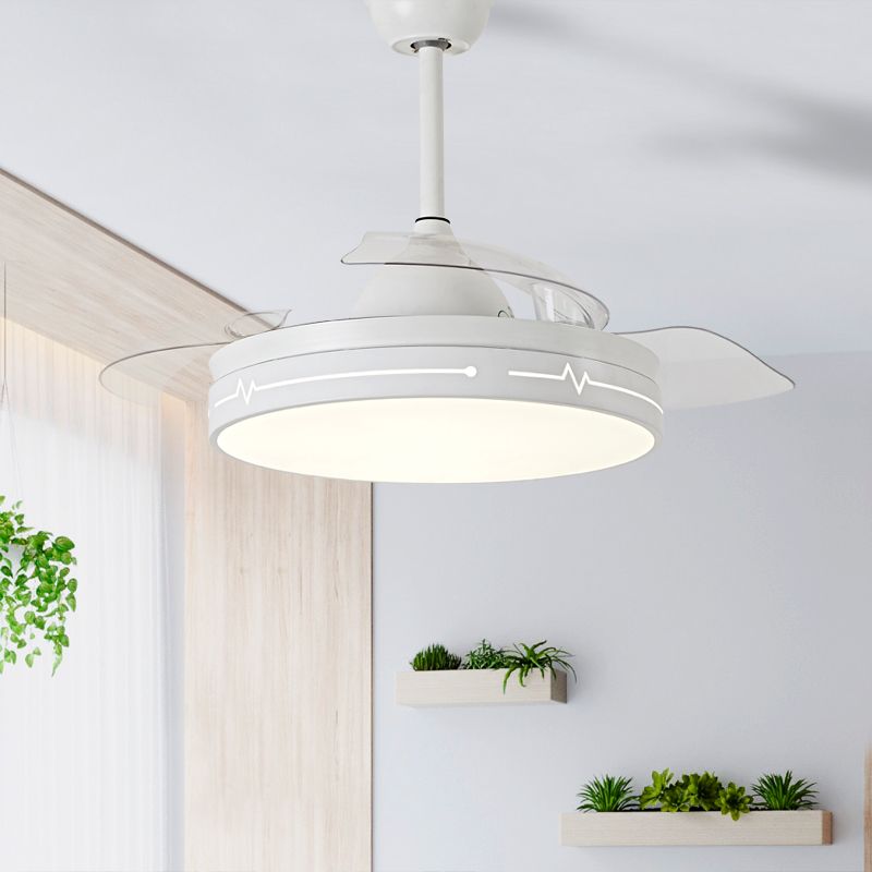 Control remoto Ronda de 3 cuchillas Lámpara de ventilador colgante Nordic Metal Comedor LED Semi Flush Mount Techo Fixtura