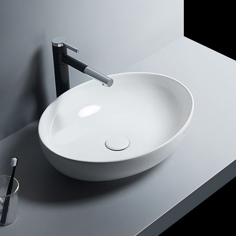 Modern Bathroom Sink Porcelain Round Vessel Lavatory Sink with Pop-Up Drain