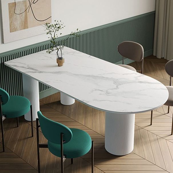 Eigentijdse eettafel Gesinterde stenen eettafel met 3 witte poten om te dineren