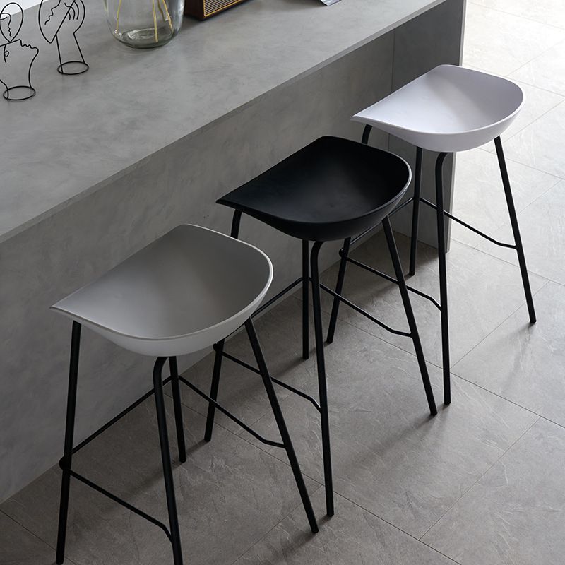 Modern Plastic Contoured Seat Footrest Metal Base Stool for Living Room