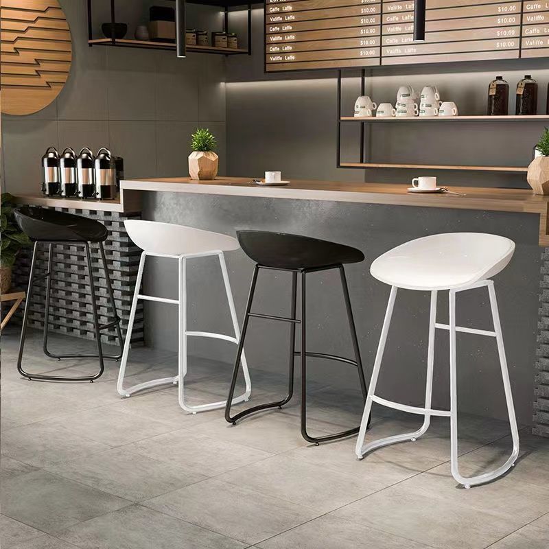 Industrial Plastic Bar Stool Armless Dining Stool with Metal Base
