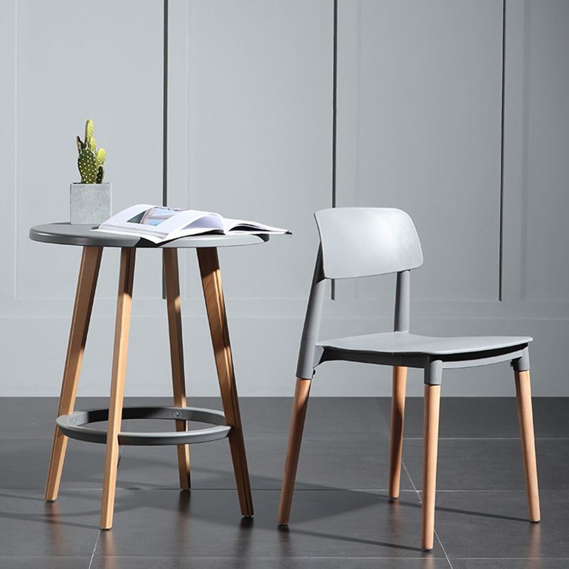 Chaise de salle à manger en plastique de style contemporain, chaises latérales de salle à manger à dossier ouvert pour la cuisine