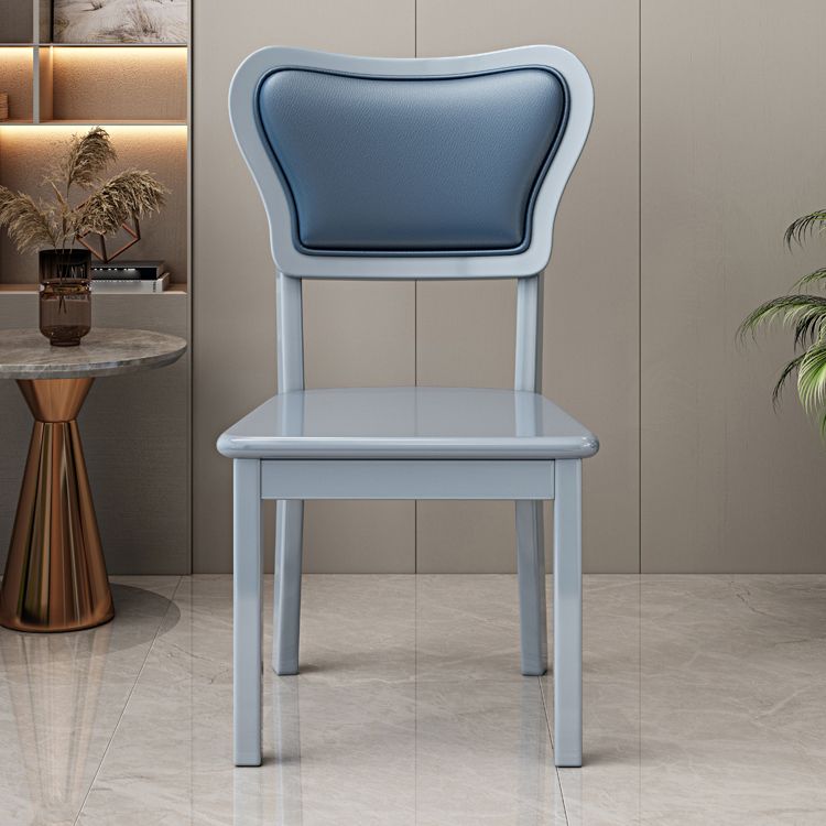 Silla lateral escandinava interior tapizada de madera Silla de comedor con respaldo abierto