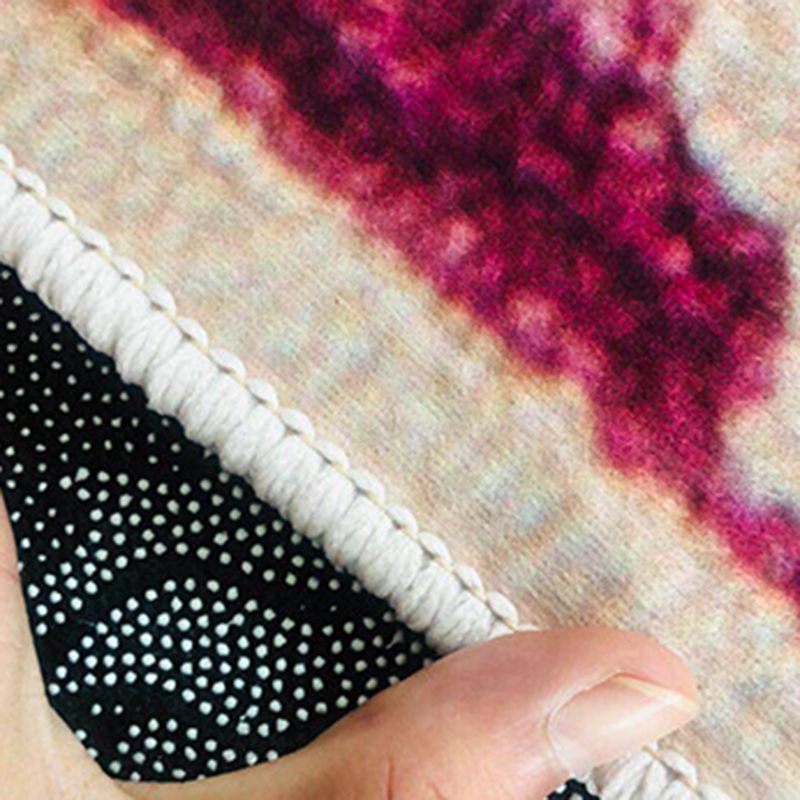 Gold Contemporary Rug Polyester Graphic Rug Stain Resistant Rug for Home Decor