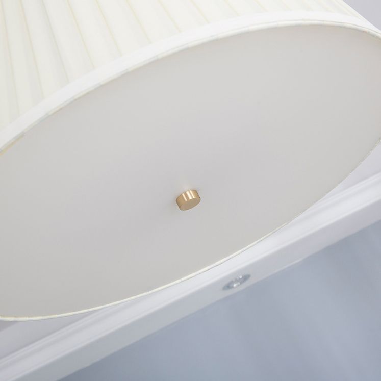 Kegel halb Flush Mount Leichte Stoff minimalistische Flush -Deckenleuchte für Schlafzimmer