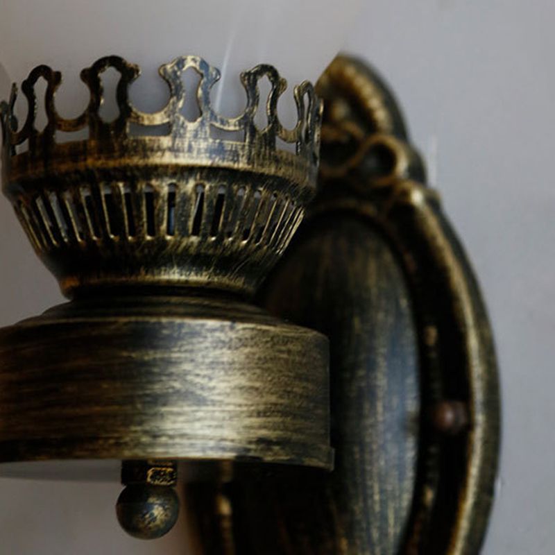 Retro Metal Wall Light Kerosene Wall Sconce with Glass for Coffee Shop