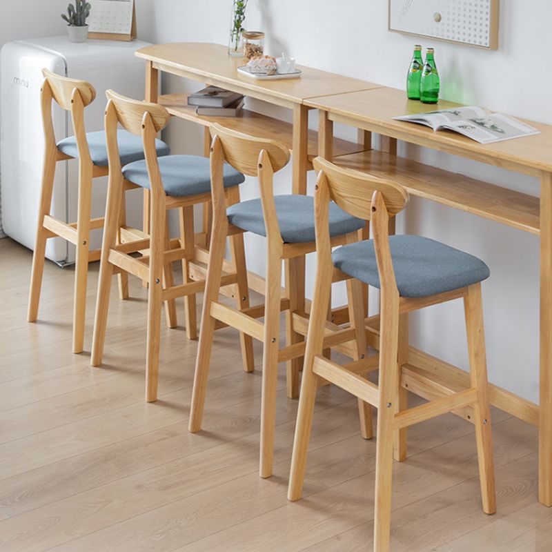 Barhocker aus Holz im nordischen Stil, 30-Zoll-Beine, Barhocker mit Samtpolsterung