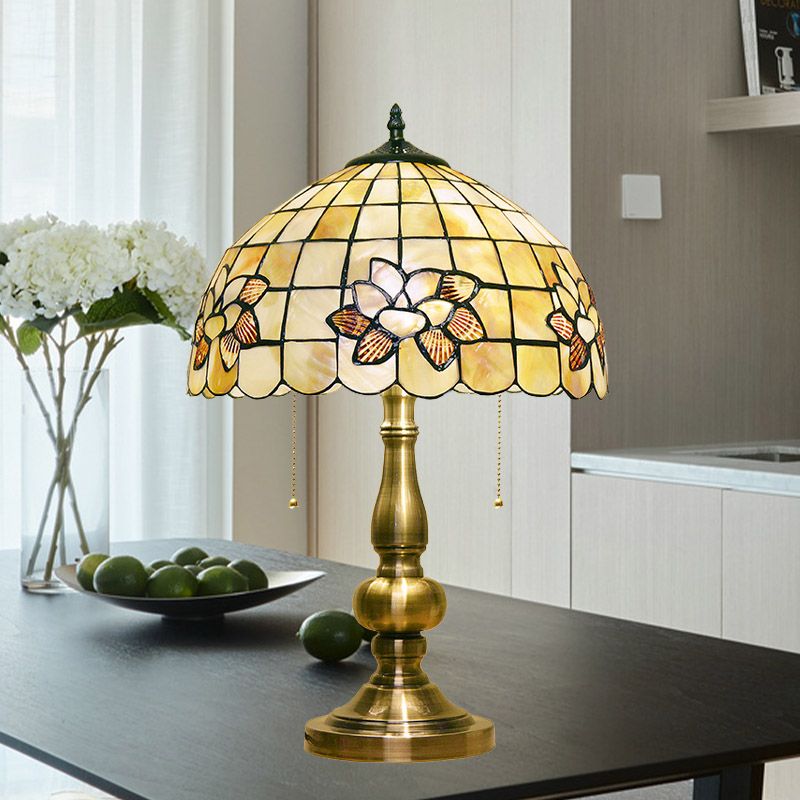 Lotus Blossom Gridded Tischleuchte 2-Licht-Schale Victorian Style Lampe mit Pull-Kette in gebürstetem Messing