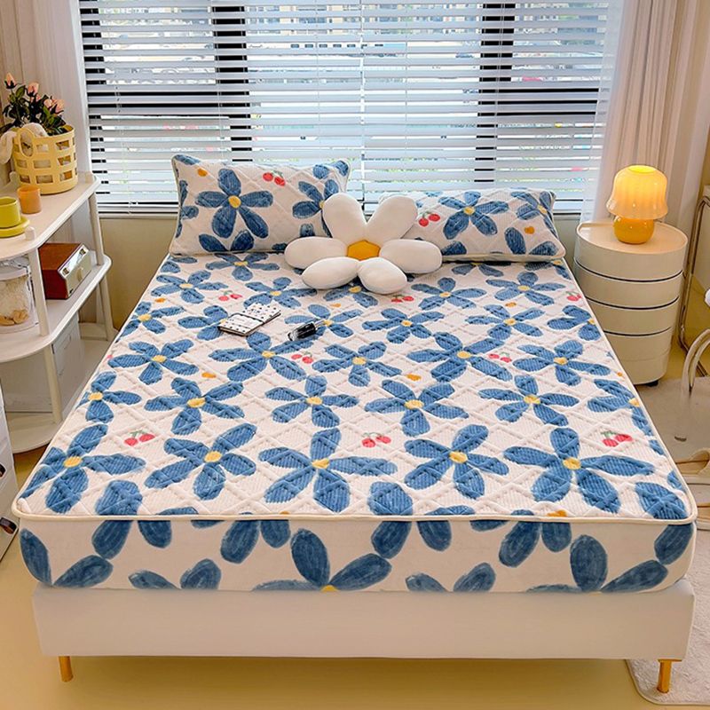 Fashionable Fitted Sheet Floral Pattern Non-Pilling Fade Resistant Flannel Fitted Sheet