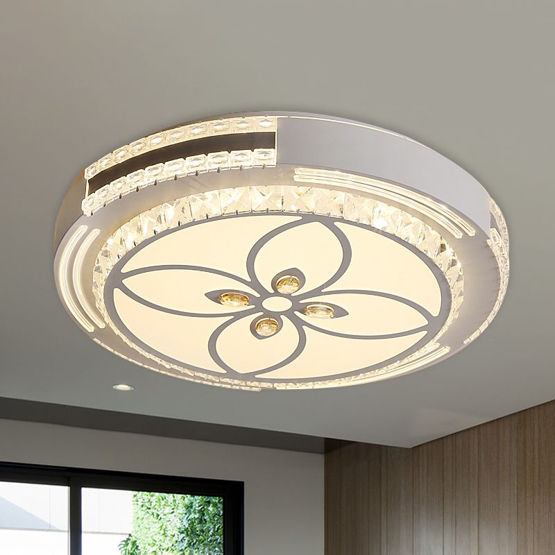 Crystal Block Circle Ceiling Light Modernist LED Flush Mount Lamp with Four-Leaf Clover/Flower Pattern in Chrome