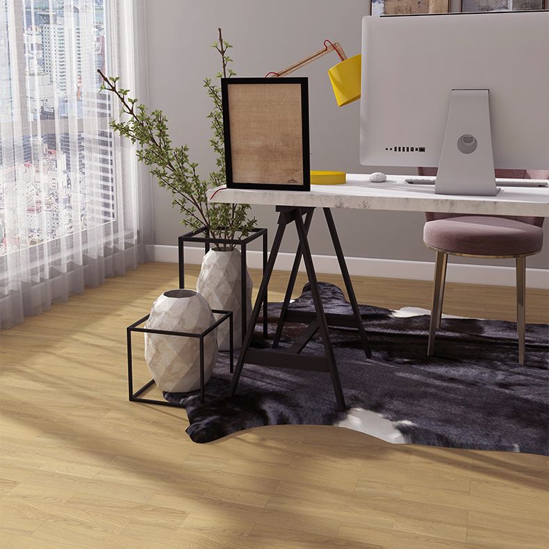 Contemporary Oak Laminate Flooring Scratch Resistant in Flaxen Spalted