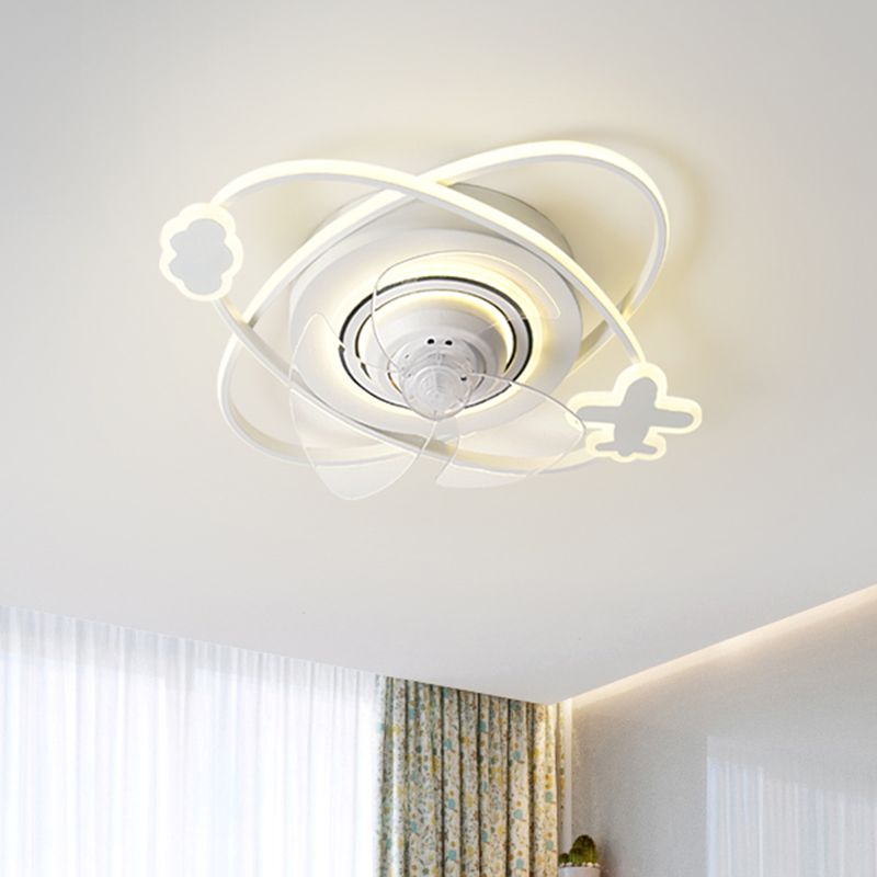Ventilateur de plafond Light Milmalist Metal Kids Bedroom LED près du plafond lampe