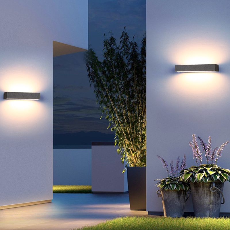 Quadratische Form Metallwandbeleuchtung moderne 1 leichte Wandmontagebeleuchtung in Schwarz