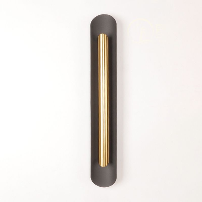 Lineare Form Metallwandbeleuchtung moderner Stil 2 Leuchten Wandmontierte Beleuchtung in Messing