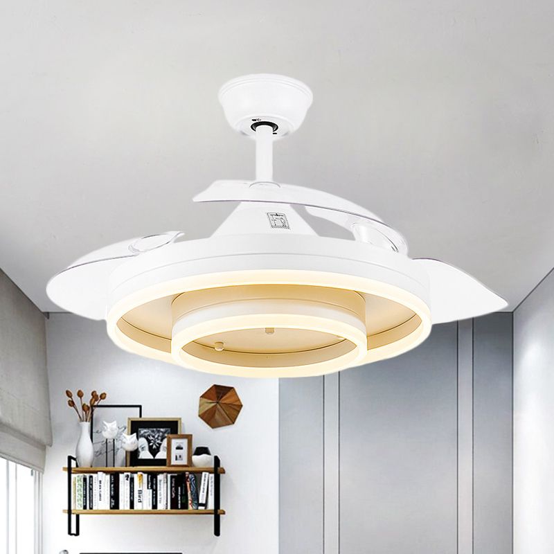Doppio round a sospensione della ventola minimalismo a led acrilico bianco vicino alla lampada del soffitto con 3 lame limpide, larghezza 42 "