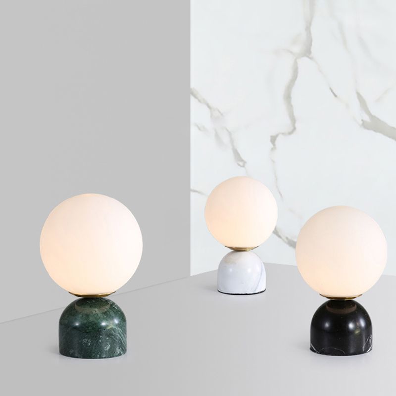Globe Elfenbeinglas Nachttisch leichtes Nordic 1 Lamptischleuchte mit Marmorpodest