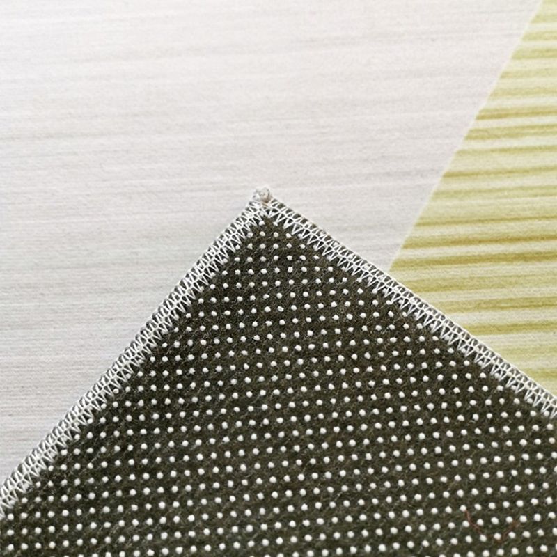 White Simple Carpet Polyester Graphic Carpet for Drawing Carpet for Living Room