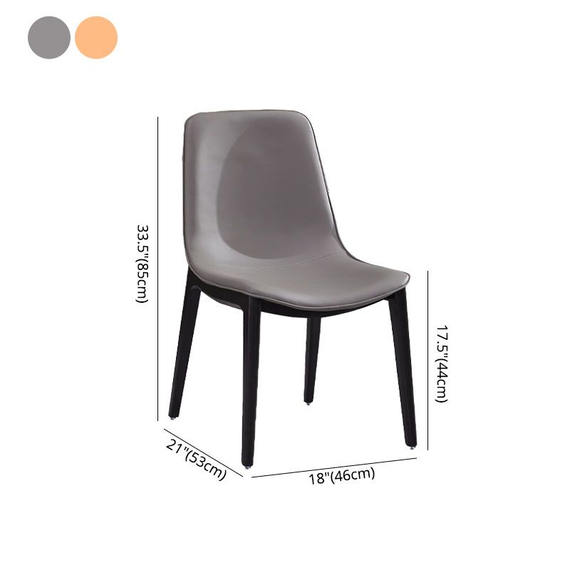 Chaise de salle à manger en cuir avec dossier solide et pieds noirs, maison industrielle