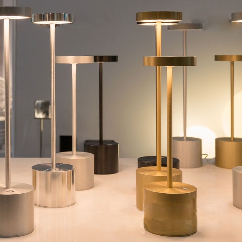 Lampade da tavolo colorata in stile moderno per la scrivania per bambini