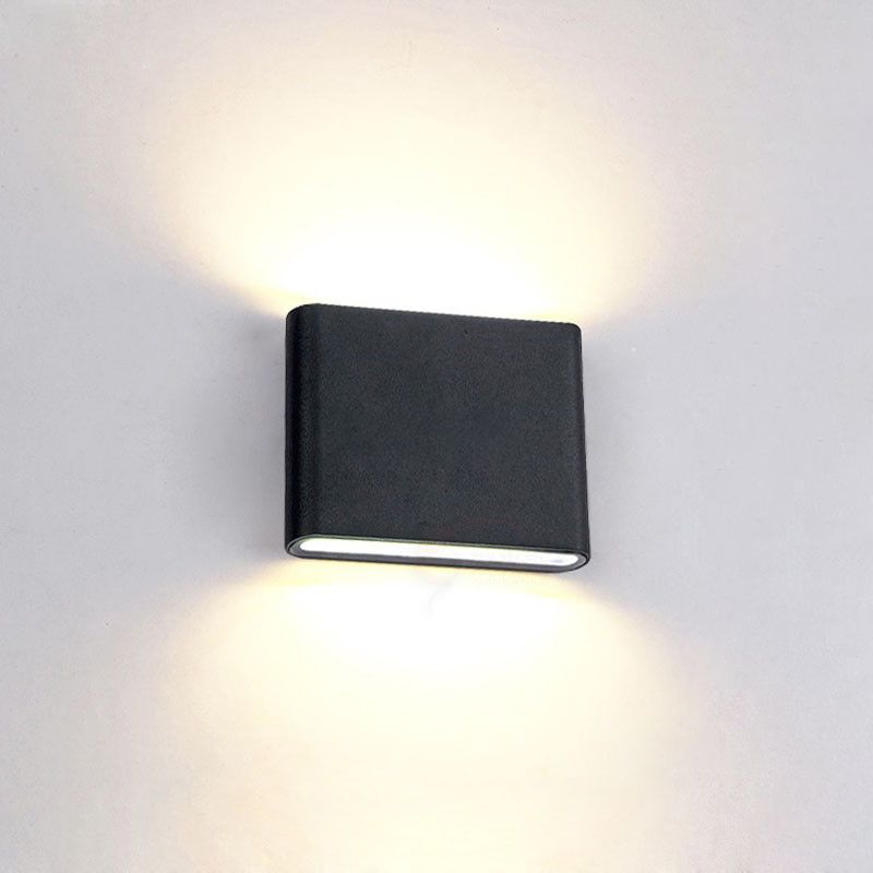 Acconde a parete in metallo a forma quadrata moderna illuminazione montata a 2 luci