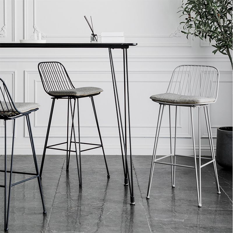 Industrieel ijzer Simple Barstool 26 "H indoor hoge kruk met rechthoekstoel