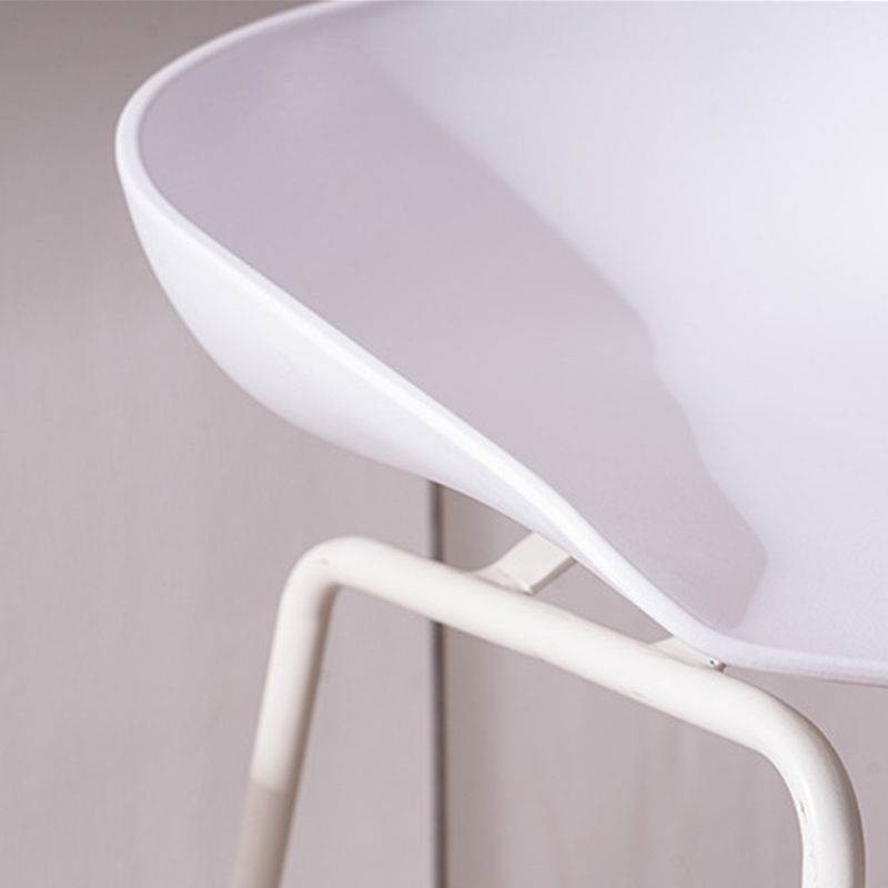 Nordic Style Plastic Bar Stools Footrest Indoor Counter Stool with Metal Legs