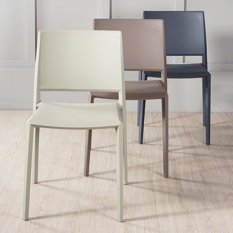 Chaises de salle à manger en plastique sans bras de style nordique, chaise latérale de salle à manger à dos ouvert