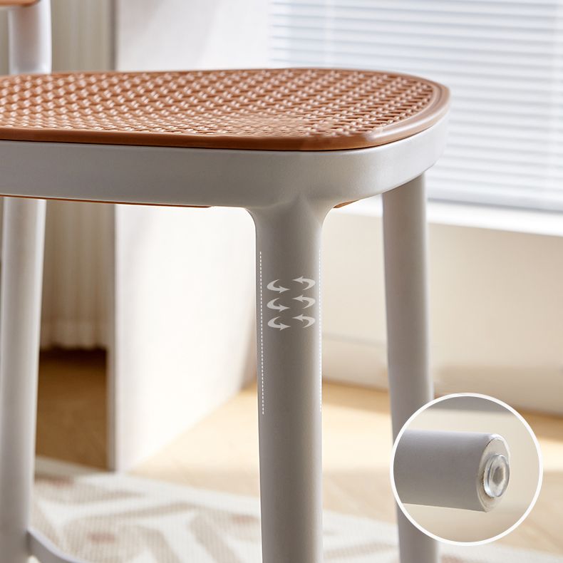 Modern Style Plastic Counter Stool Low Back Barstool with Footrest